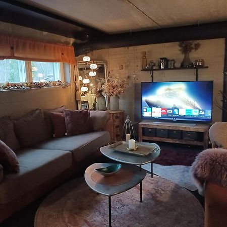 Loft By The Lake Asunto Omakotitalon Alakerrassa Ylojarvi Zewnętrze zdjęcie