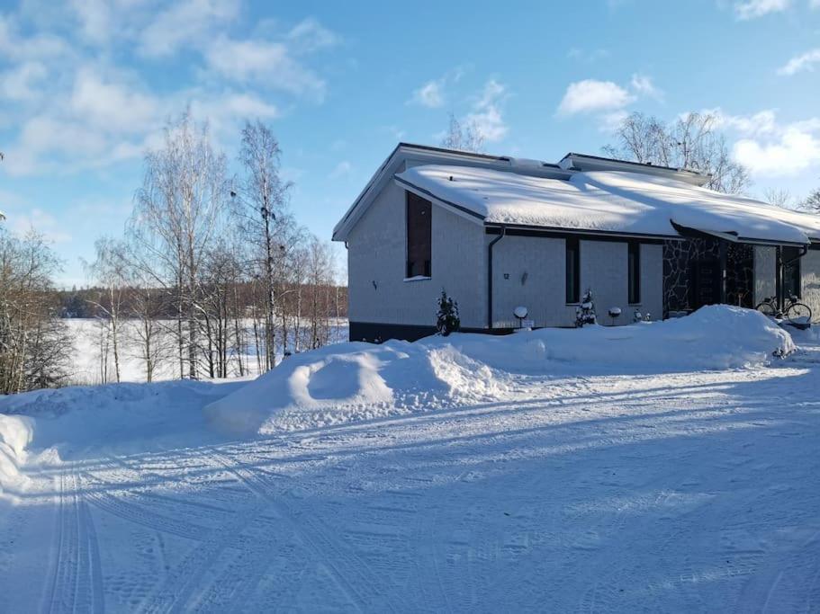 Loft By The Lake Asunto Omakotitalon Alakerrassa Ylojarvi Zewnętrze zdjęcie